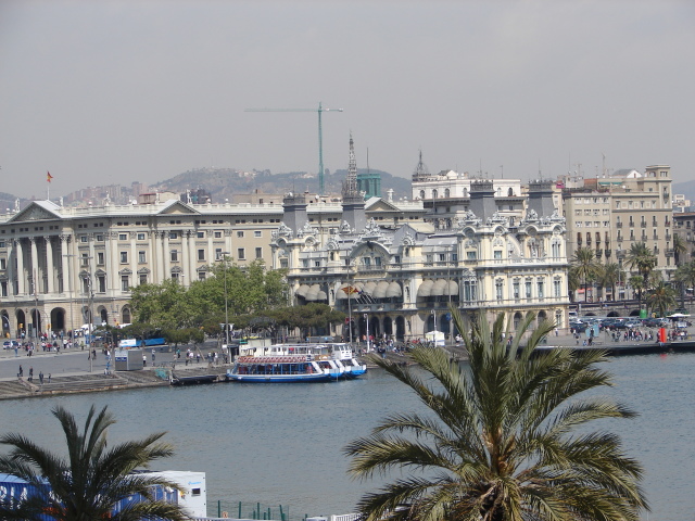 Municipal bldg and port offices.jpg